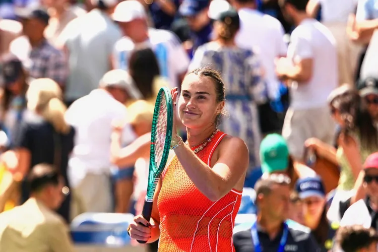 Defending U.S. Open champs pass first test